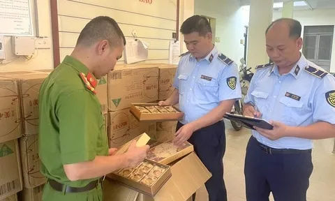 Tết Trung thu chưa tới, bánh nhập lậu đã đổ về Hà Nội