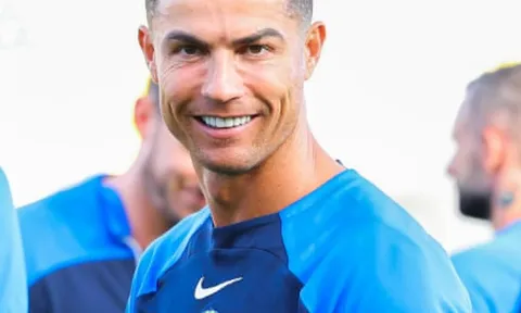 Tại sao Ronaldo lập kênh YouTube vào lúc này?