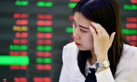 Cổ phiếu Novaland giảm sàn 'trắng bên mua' sau khi bị cắt margin