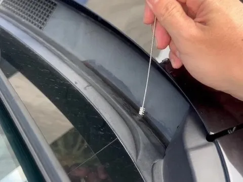 4 lỗ thoát nước trên ô tô cần được thông tắc thường xuyên