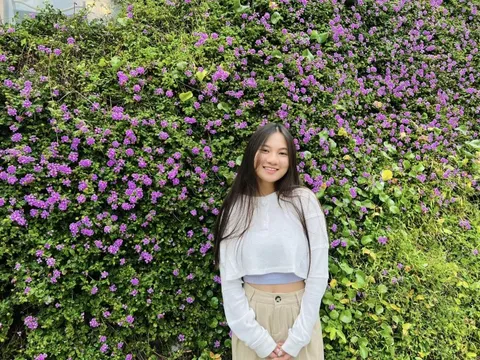 Mẹ Việt tiết lộ cách nuôi dạy con giản dị đến không ngờ: Con ngoan ngoãn tự lập, mày mò học hỏi và giành loạt thành tích đáng nể