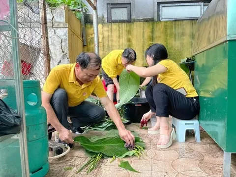 Đồng bào miền Trung góp tiền, góp sức hỗ trợ các tỉnh vùng lũ phía bắc