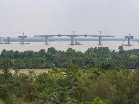 Cận cảnh hợp long cầu Nhơn Trạch lớn nhất Vành đai 3 TP.HCM