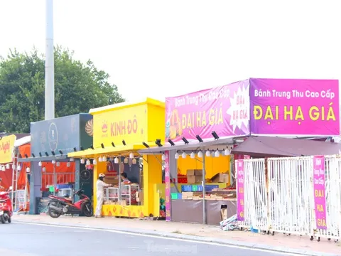 Hà Nội: Bánh trung thu đại hạ giá vẫn ế